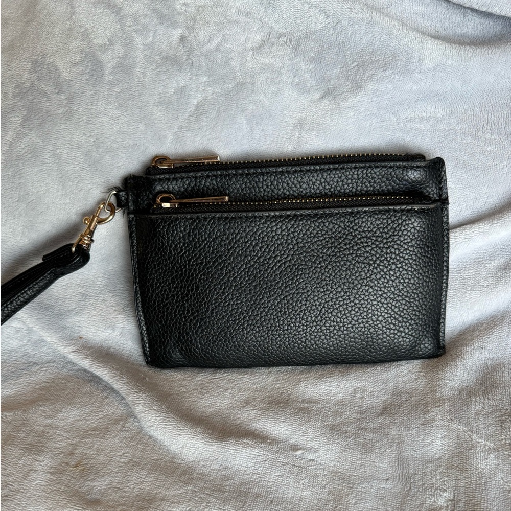 Pebbled leather wristlet wallet